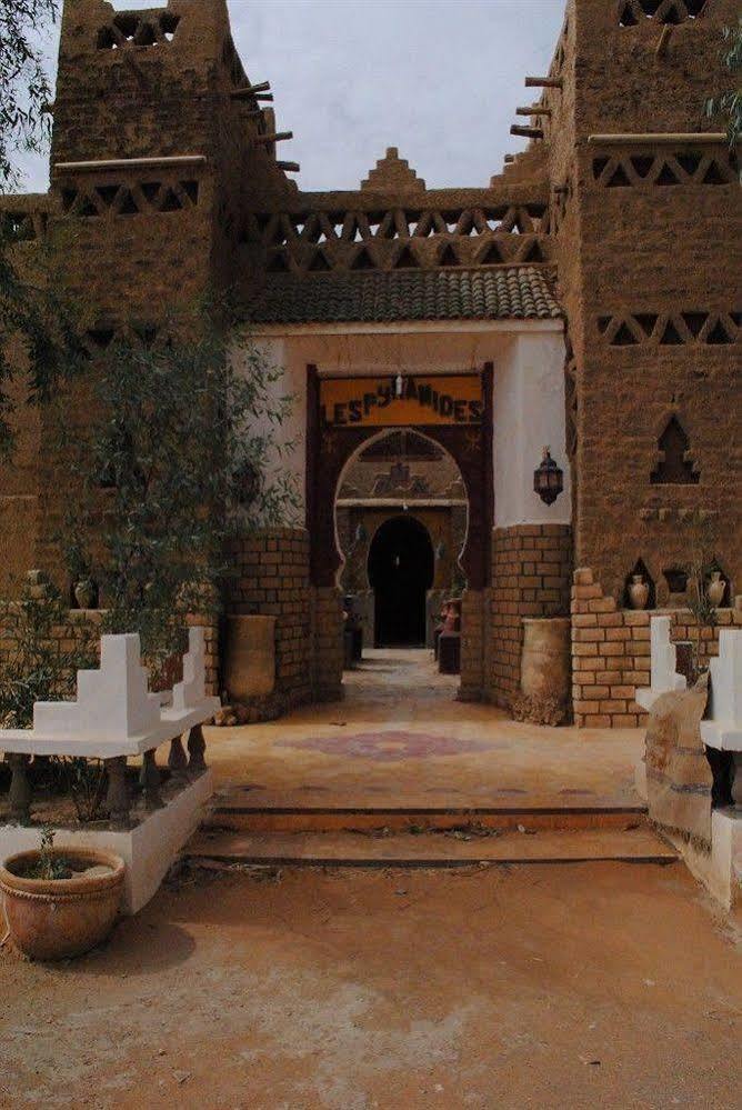 Les Pyramides Hotel Merzouga Esterno foto