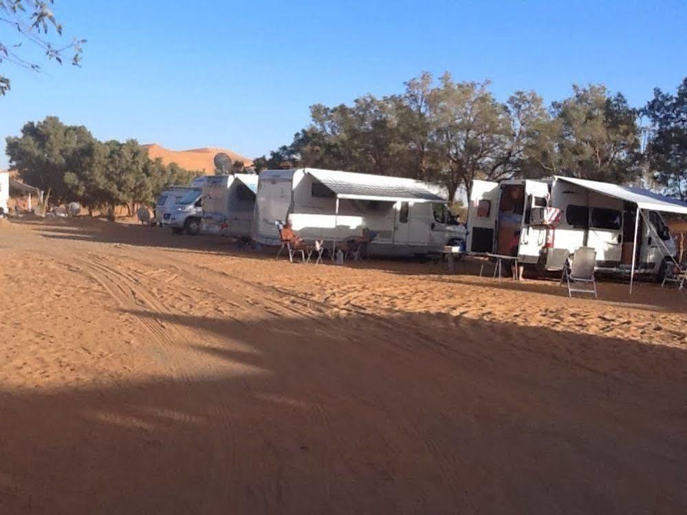 Les Pyramides Hotel Merzouga Esterno foto